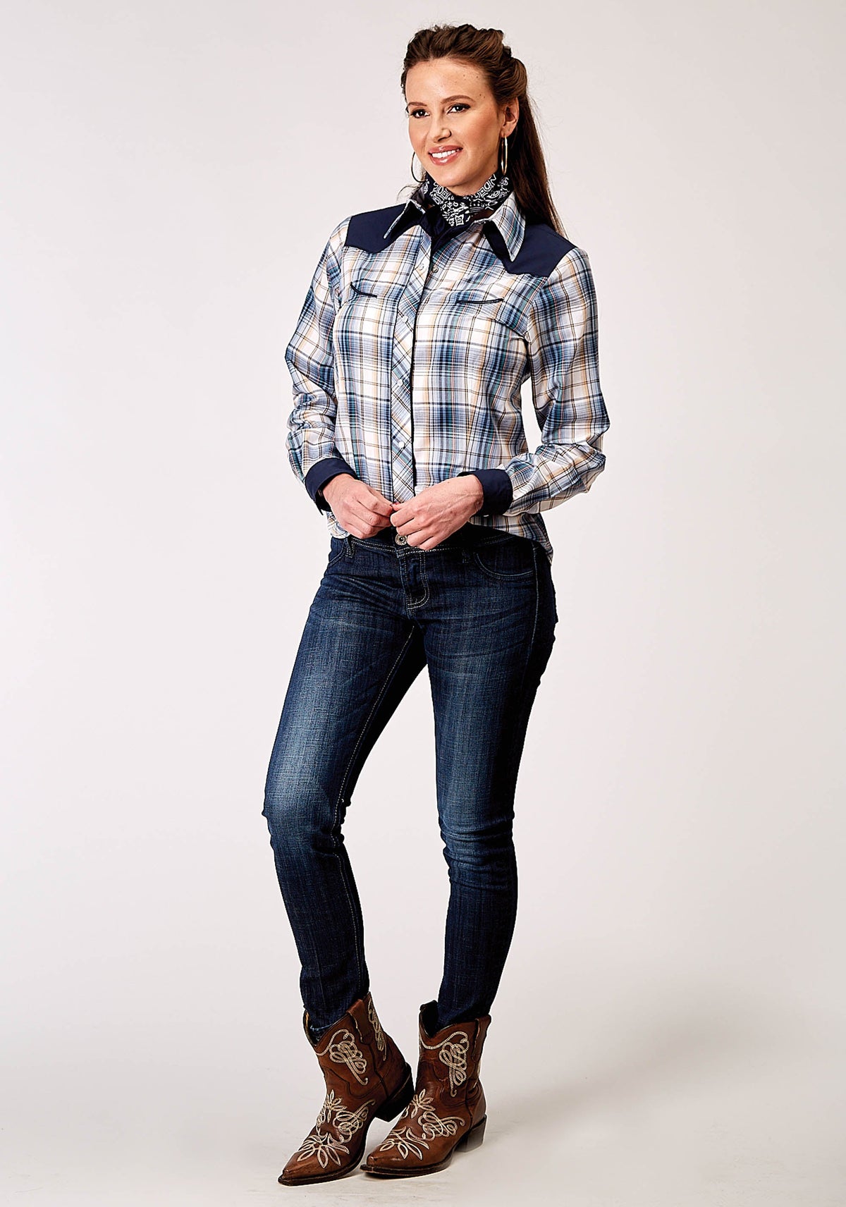Womens Long Sleeve Snap Madris Plaid Plaid Western Shirt With Piping Solid