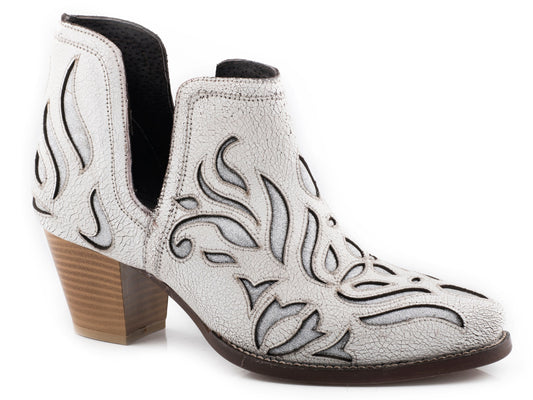 Womens White Smooth With Silver Underlays